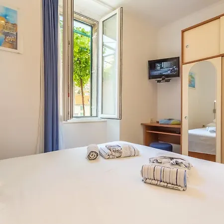 Apartment& Lukre / Lukre With Terrace Apartment Dubrovnik