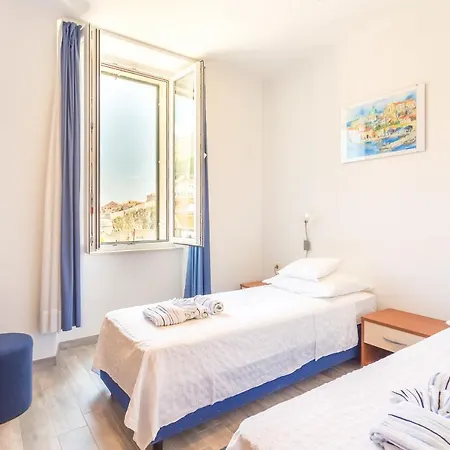 Apartment& Lukre / Lukre With Terrace Apartment *