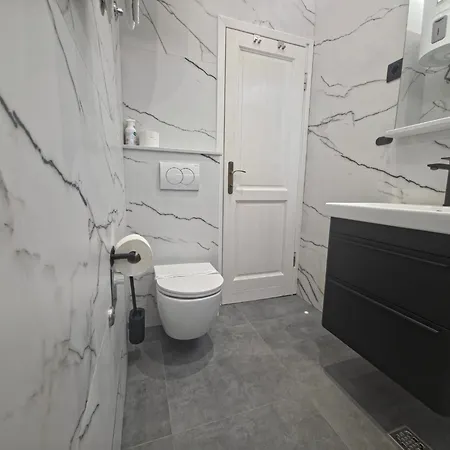 Apartment& Lukre / Lukre With Terrace Appartamento