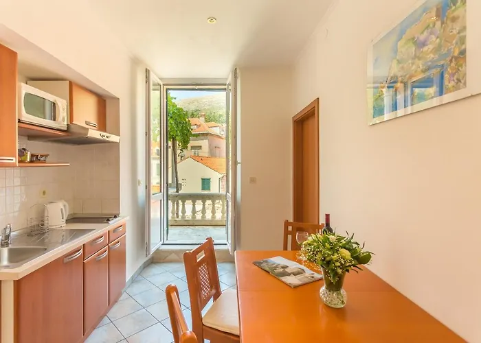 Apartment& Lukre / Lukre With Terrace