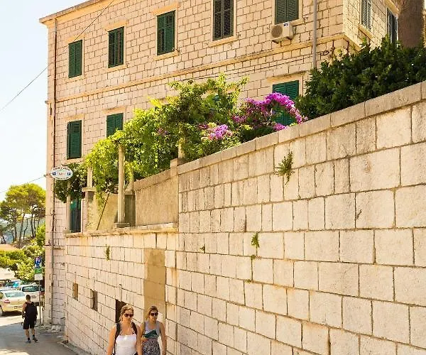 Apartment& Lukre / Lukre With Terrace Dubrovnik