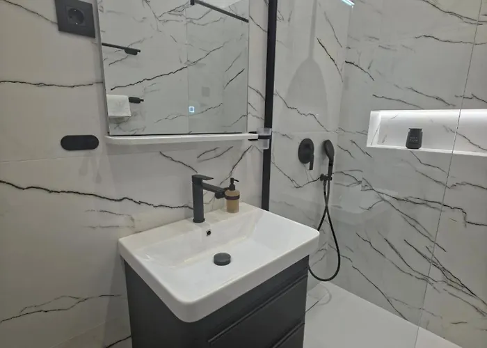 Apartment& Lukre / Lukre With Terrace Ragusa