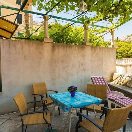 Apartment& Lukre / Lukre With Terrace