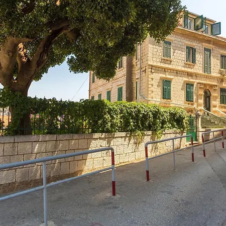 Apartment& Lukre / Lukre With Terrace *